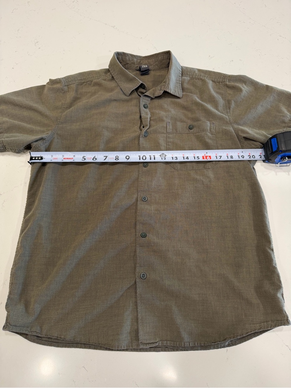 Mountain Hardwear Men's Short-Sleeve Button-Down Shirt in Olive - Medium - Picture 6 of 7
